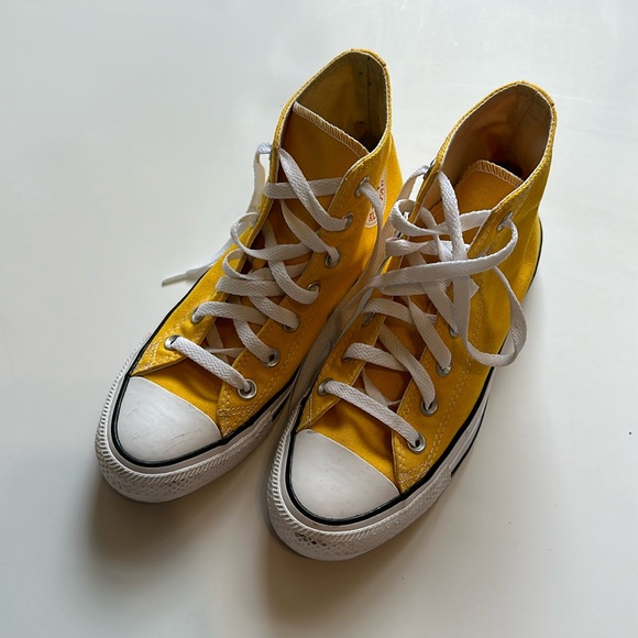 Chuck Taylor All Star Canvas - Picture 1 of 5